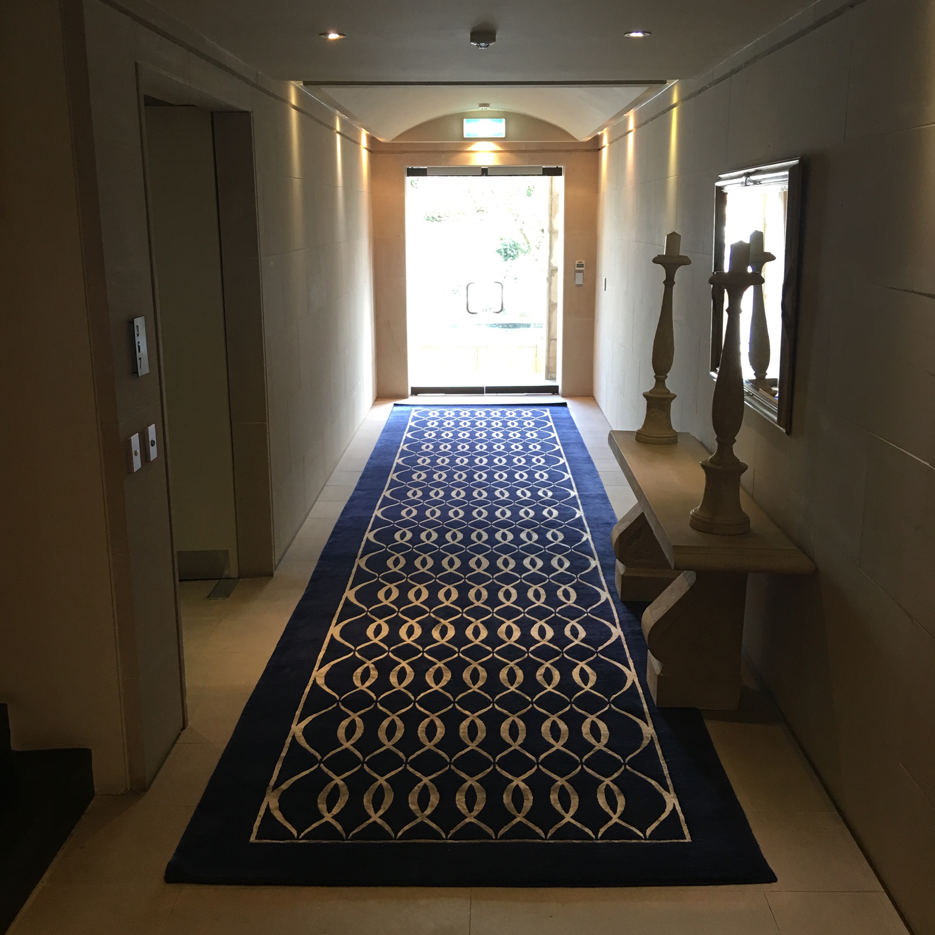 Shape hall runner rug