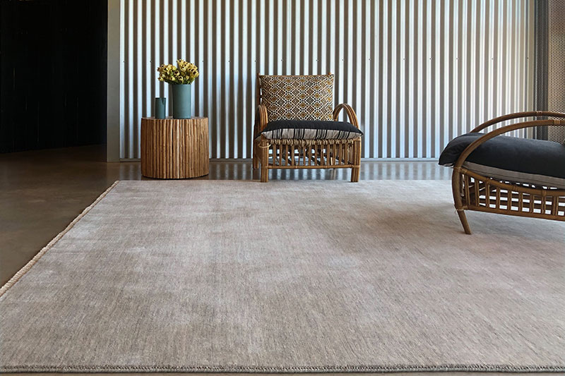 Hand loomed Argentinian wool, abrash effect, taupe, neutral versatile rug