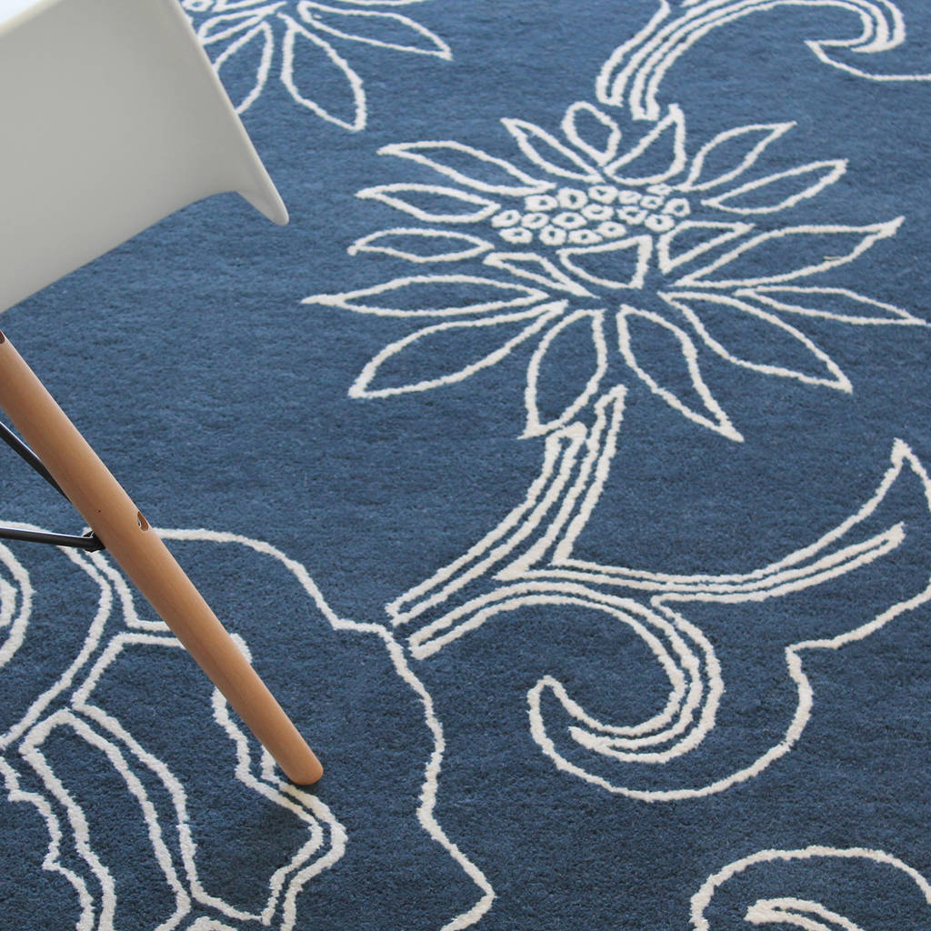 Floral blue flower rug
